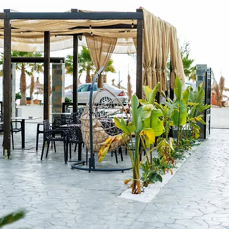 Juza Hotel 3*